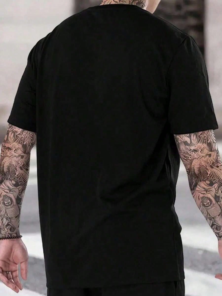 Black Cotton Graphic Tee with  – обзор и цена Tee Graphic Print