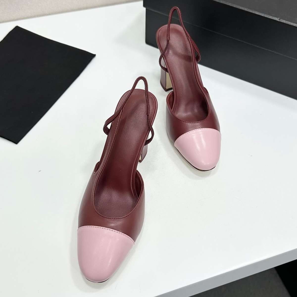 2026 Women's Two-Tone Slingbac – обзор и цена Casual Sandal Leather
