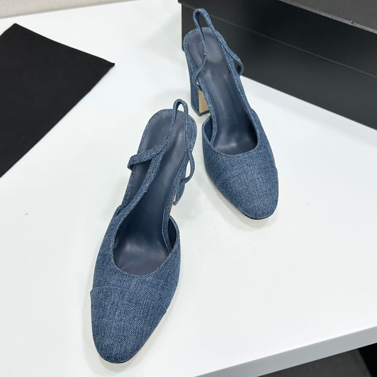 2026 Women's Two-Tone Slingbac – обзор и цена Casual Sandal Leather
